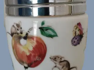 Vintage 1970 Royal Worcester Skippety Tale