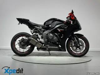 Honda CBR 1000 RR Fireblade