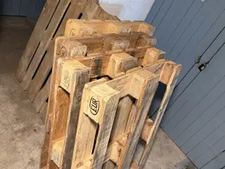 Gratis 5 stk. EUR-paller – afhentes