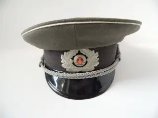DDR NVA officer kasket str. 56