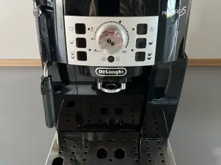 DeLonghi Magnifica S kaffemaskine 