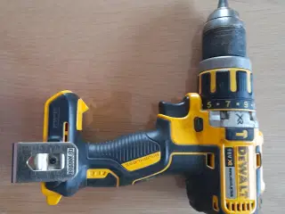 Dewalt boremaskine