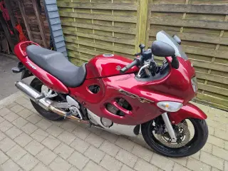 Suzuki GSX750F