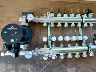 Gulvarme shunt 7 kredse med Grundfos pumpe