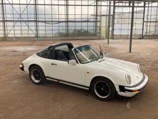 Porsche 911 Targa