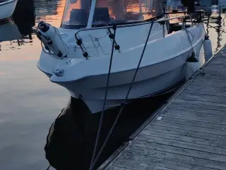 Motorbåd, QuickSilver Pilothouse 500