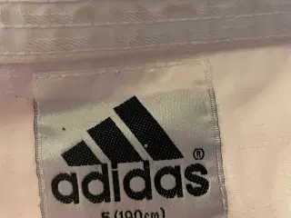  Taekwondo Adidas dragt 