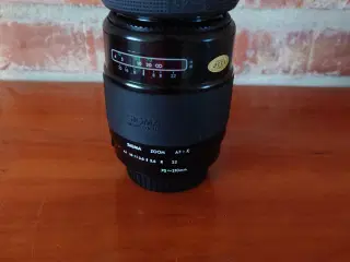 SIGMA Canon FX 70-210mm f/4-5.6 objektiv 