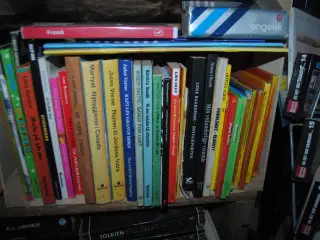 Blandet børnebøger og blade fra 2 kr