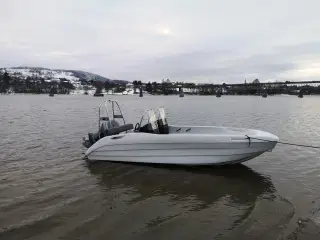 Pioner 16 Explorer Open