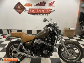 Yamaha XJ 700