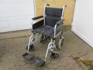 1 stk Kilberry Kørestol med fodhvilere