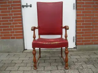 Antik høj stol
