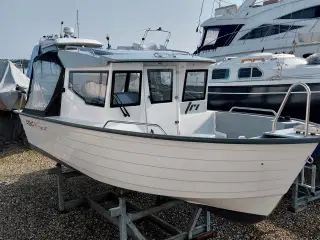 Motorbåd Sting 600 Pro HT