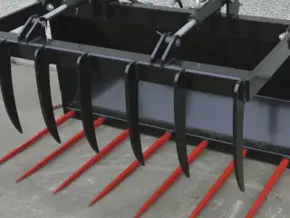 - - - Siloklo Bredde 1,2m-1,6m Volumen 0,41m3-0,57m3 Siloklo med 2 cylindere