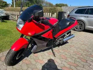 Kawasaki GPX 600 R