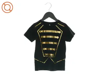 T-shirt fra Name it (str. 110-116)