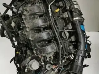 Ford Mondeo MK4 Kuga 2.0 Ecoboost motor med kod: TNBA motor * gearkasse