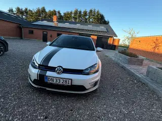 VW Golf GTE 2016