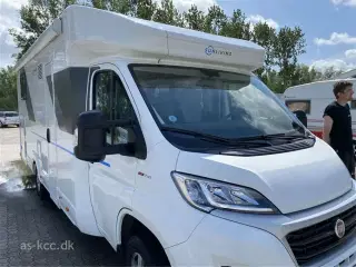 2021 - Sun Living S 75 SC   Sun Living S 75 SC autocamper med fritstående dobbeltseng.