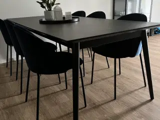 Spisebord med keramisk top