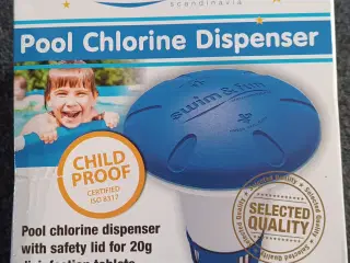 Ny Pool chlorine dispenser 