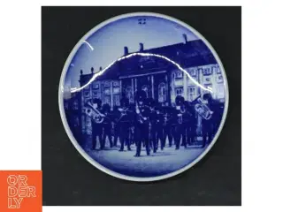 Blå og hvid porcelænstallerken med motiv fra Royal Copenhagen (str. Ø 8 cm)
