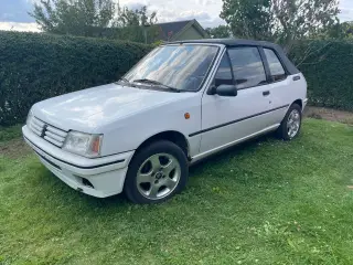 Peugeot 205 cabriolet 