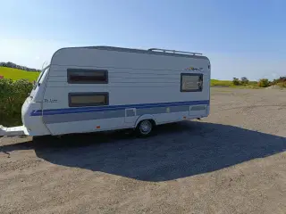 Campingvogn med køjer