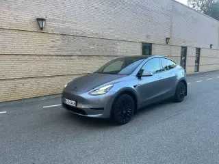 Tesla Model Y  Long Range RWD