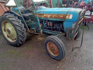 Ford 3000