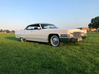 Cadillac sedan de ville 1970