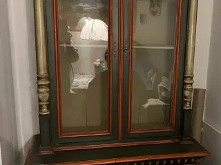 Vitrine skab 