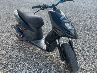 Piaggio Typhoon
