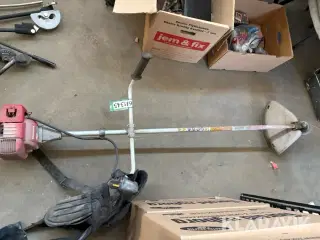 Buskrydder Honda UMK431E GX31 4-takt benzinmotor