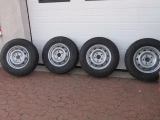 Vinterdæk med fælg til Iveco