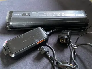 Næsten ny Shimano Cykellader & Batteri 