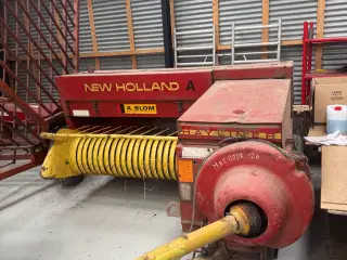 New Holland  376 presser + ballevogn