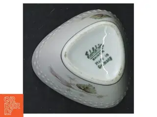 Hvidt porcelænsaskebæger fra Edelstein (str. 6 cm)