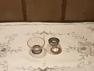 Glas 2små fine glas 40ml ialt10kr