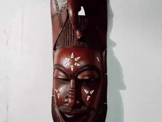 super flot stor afrikansk maske