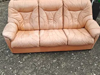 To gratis lædersofa 