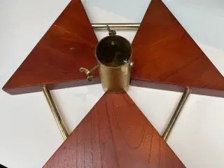 Juletræsfod i kirsebær