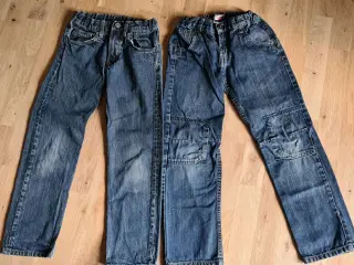 Næsten nye jeans str 134