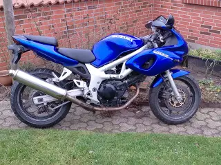 Suzuki sv650s