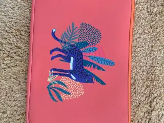 Set Laptop cover, hard cover and smooth pouch