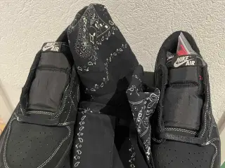 Air Jordan 1 Low SP x Travis Scott "Black Phantom"