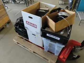 Palle med rester fra TC ELECTRONIC