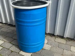Plastiktønde med låg 100 liter