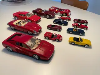 Over 40 års gamle legetøjs biler, 13 stk 